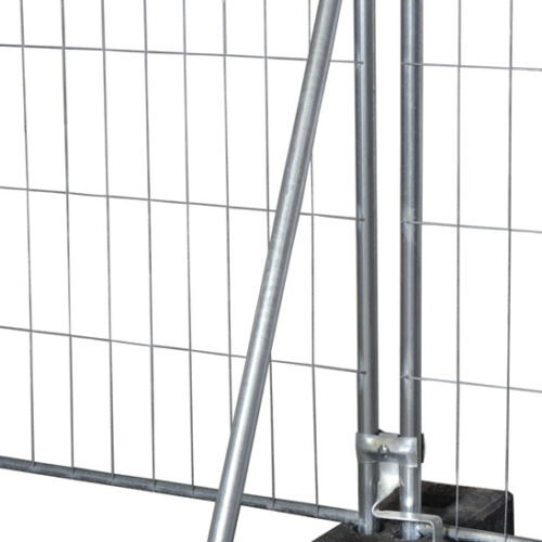 Stütze für Bauzaun, stabilisiert.